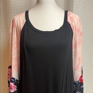 The Pioneer Woman Classic Black peplum top with flowy floral sleeves-XXXXL